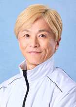 市川　　哲也