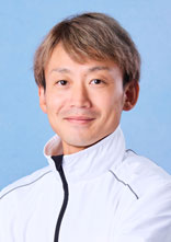 東口　　　晃